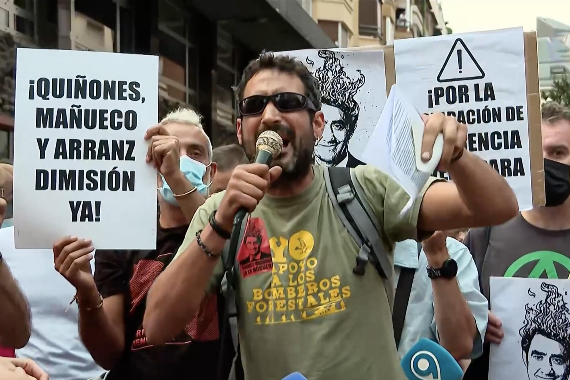 Manifestación León  dimisión Mañueco